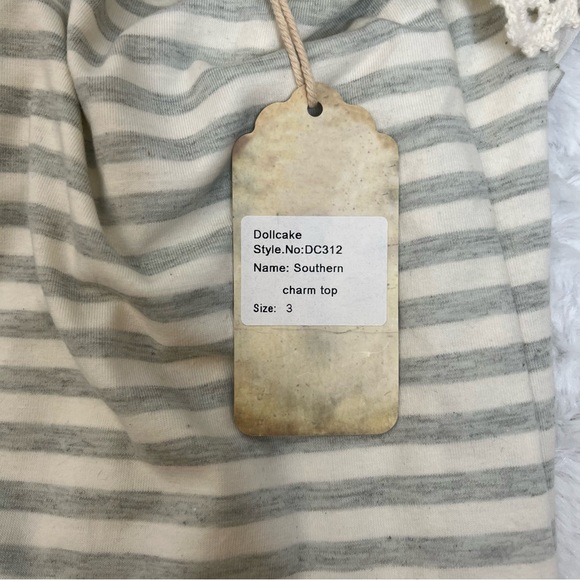 Dollcake Striped Top and flower flare bottom With Crocheted Sleeves - Picture 6 of 7